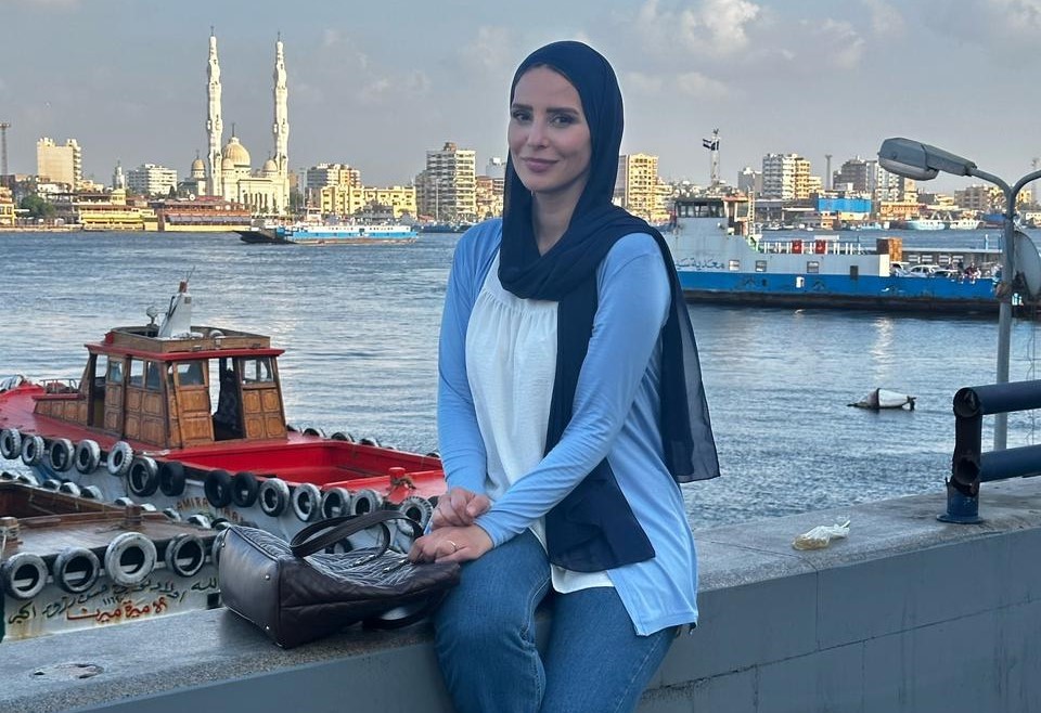 إيمان العاصي تحتفل بعيد ميلادها وأول بطولة تلفزيونية “برغم القاانون” وتتصدر التريند