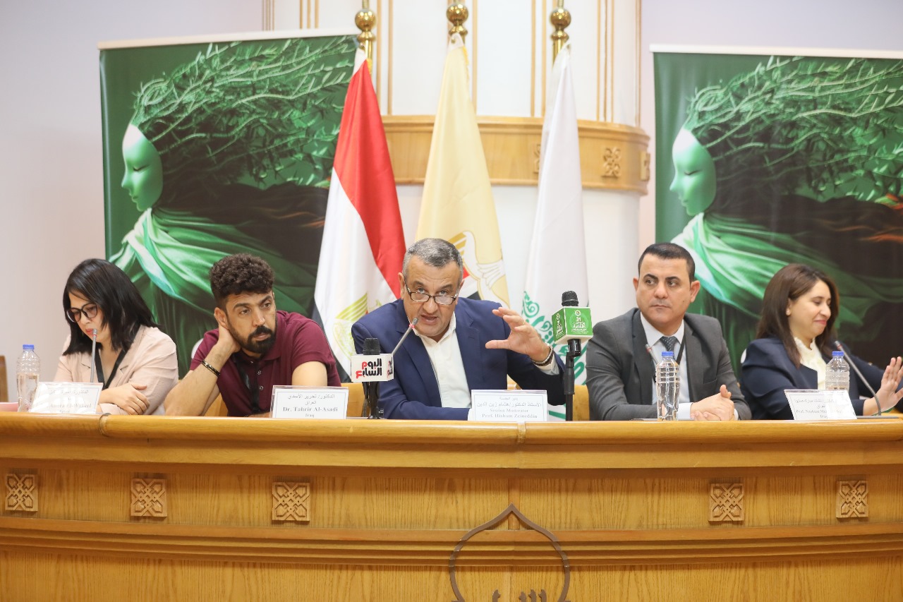 النقاد والباحثون بمهرجان المسرح التجريبي يناقشون مفهوم الجسد بالمسرح العربي والمسرح الغربي