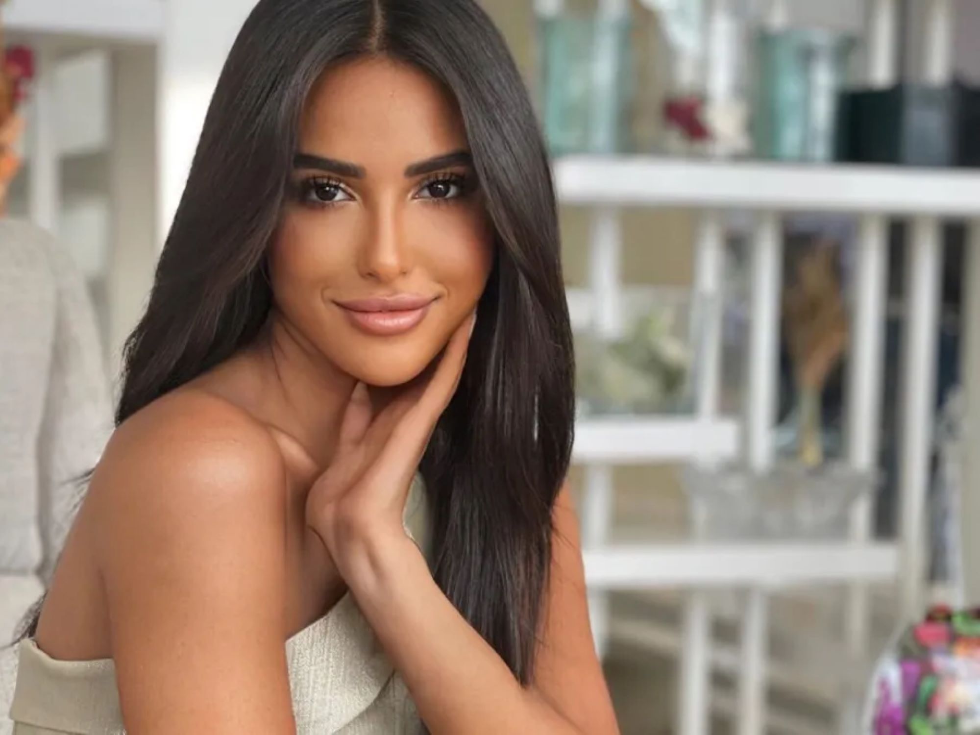 آية سماحه تقدم البطولة النسائية في«الكابتن» أمام أكرم حسني