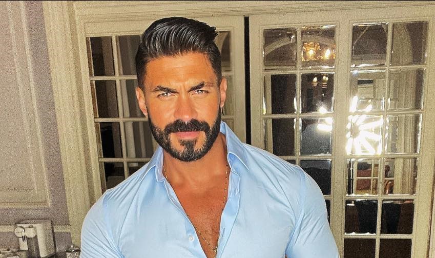 أزمة بين خالد سليم وياسمين عبد العزيز بسبب زواجه السري
