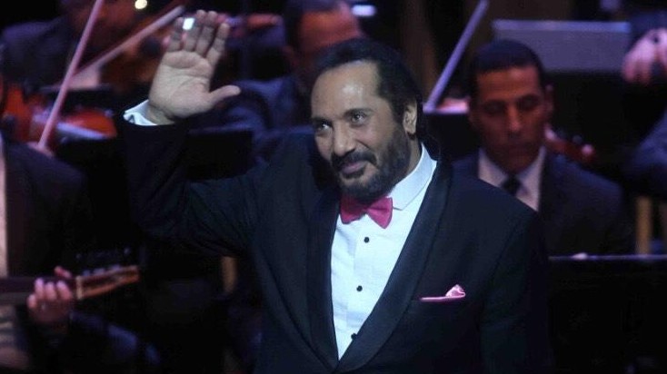 على الحجار يتغنى بأشهر تترات المسلسلات الدرامية فى الأوبرا