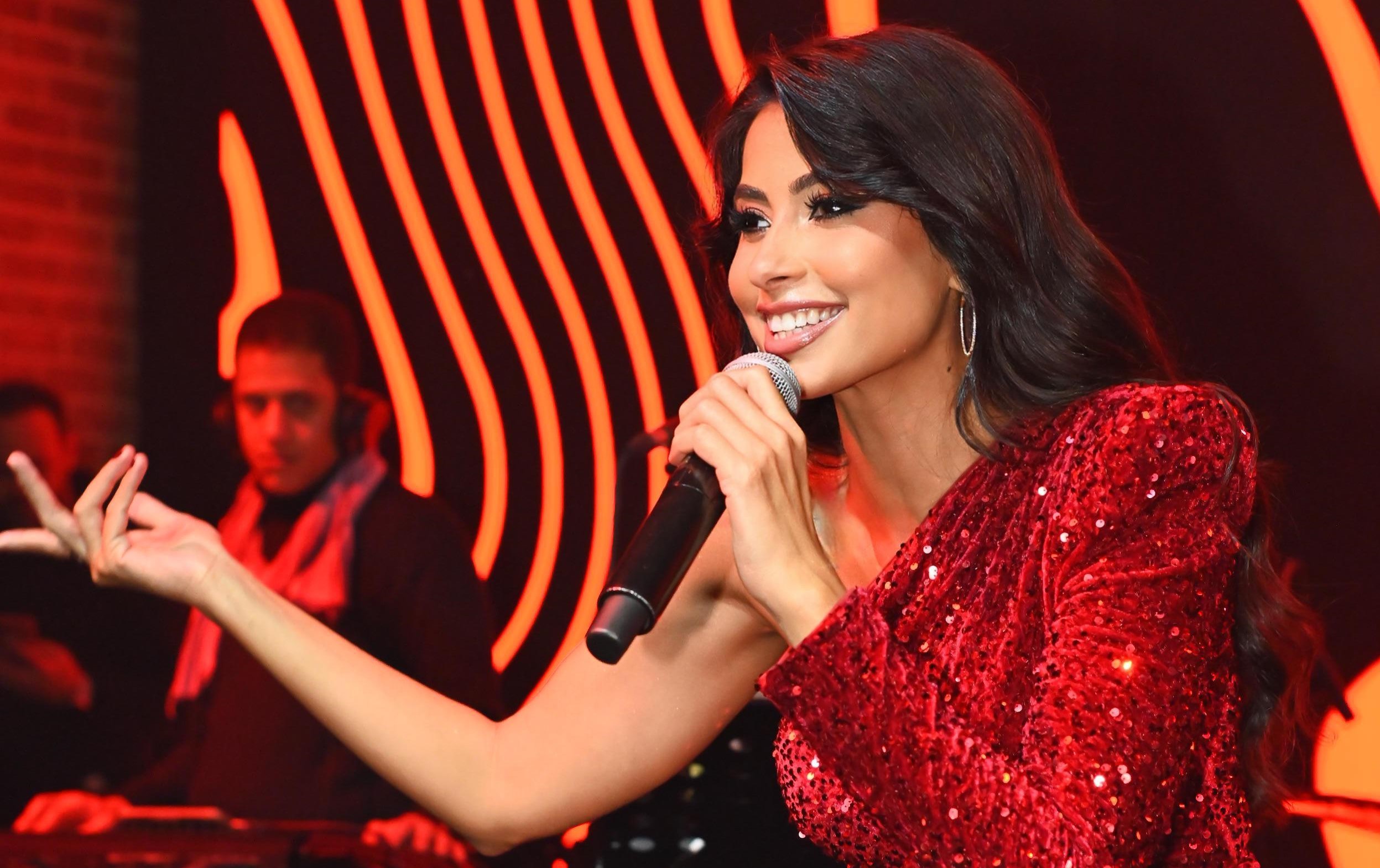روبي تشعل رأس السنة بالقاهرة الجديدة بحفل كامل العدد