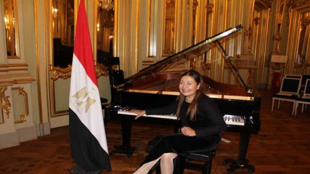  الفنانة صفاء أبو السعود ناعية عازفة البيانو العالمية مشيرة عيسى: فقدنا قيمة وقامة موسيقية نادرة