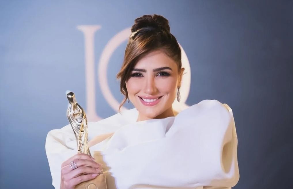 مى عمر: تكريمي من مهرجان العراق يدفعني لتقديم الأفضل