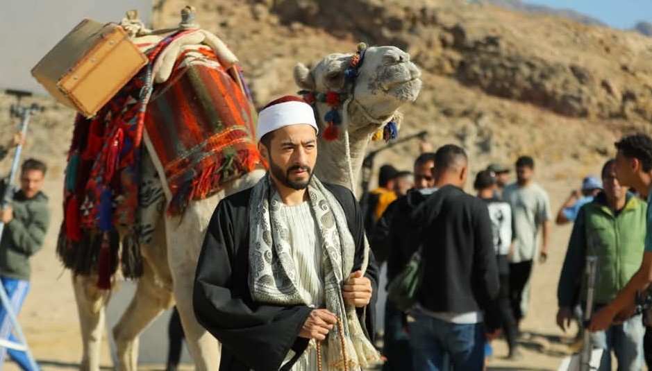 حمادة هلال ينتهى من تصوير مشاهد «المداح – أسطورة العهد» في الفيوم خلال أيام