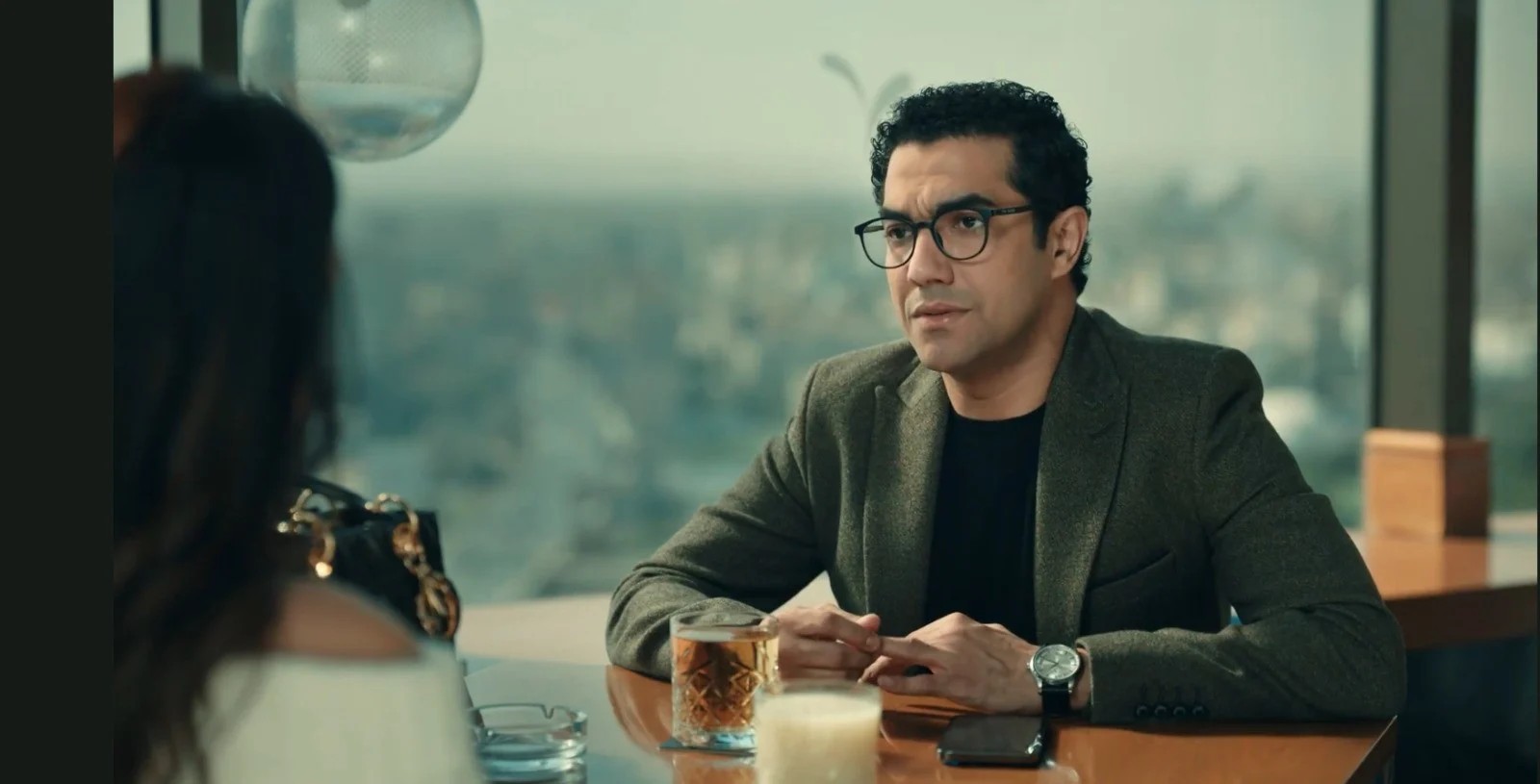 في الحلقة 17 من مسلسل «حكيم باشا»..  مؤامرة لقتل ميدو عادل