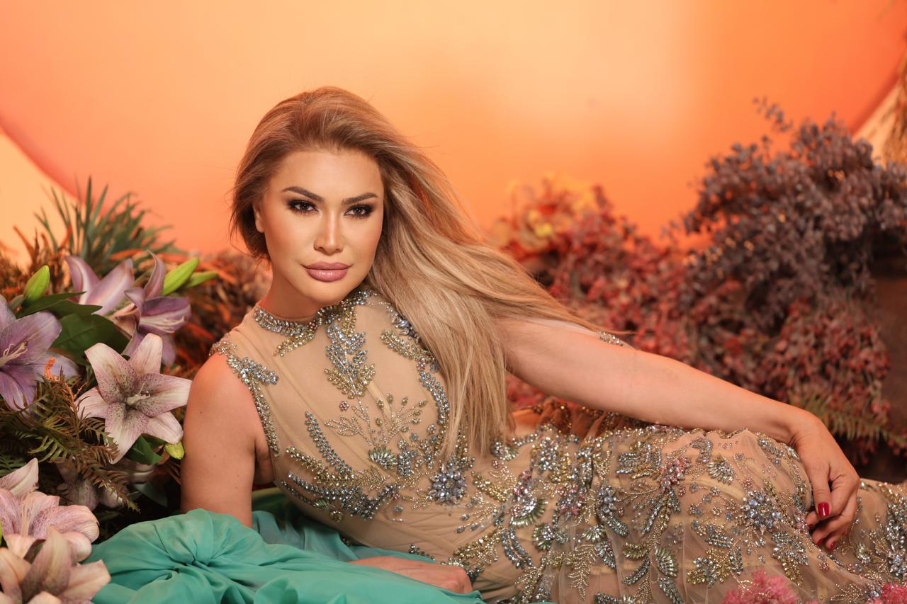 نوال الزغبي تغازل جمهورها المصري بخمسة أغنيات جديدة  