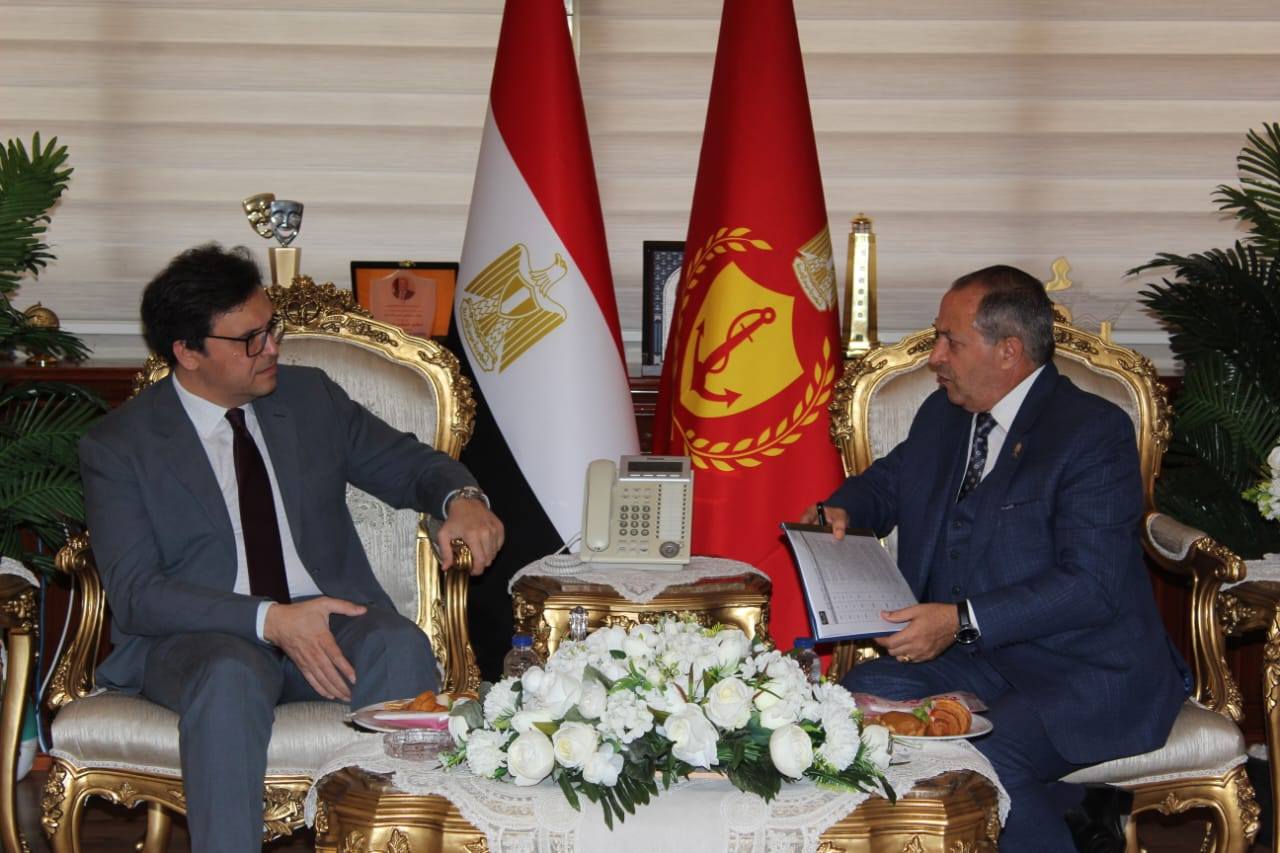 وزير الثقافة ومحافظ بورسعيد يناقشان خطة تطوير المنشآت الثقافية ودعم الفعاليات بالمحافظة