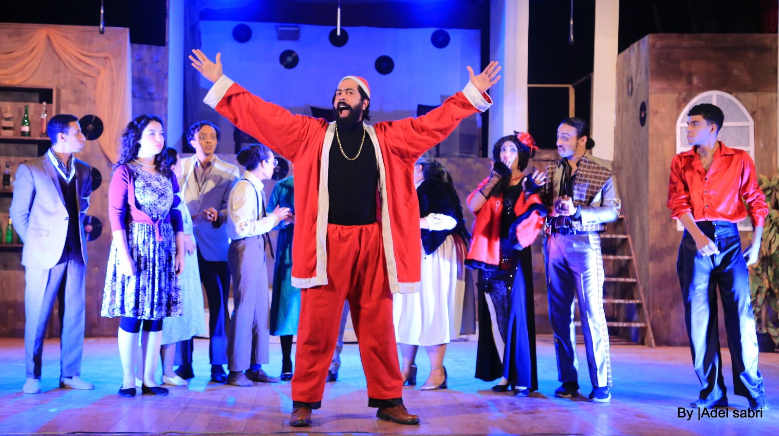 بالصور: انطلاق مبادرة 100 ليلة عرض أمس بالإسكندرية من خلال العرض المسرحي «آخر جولة»