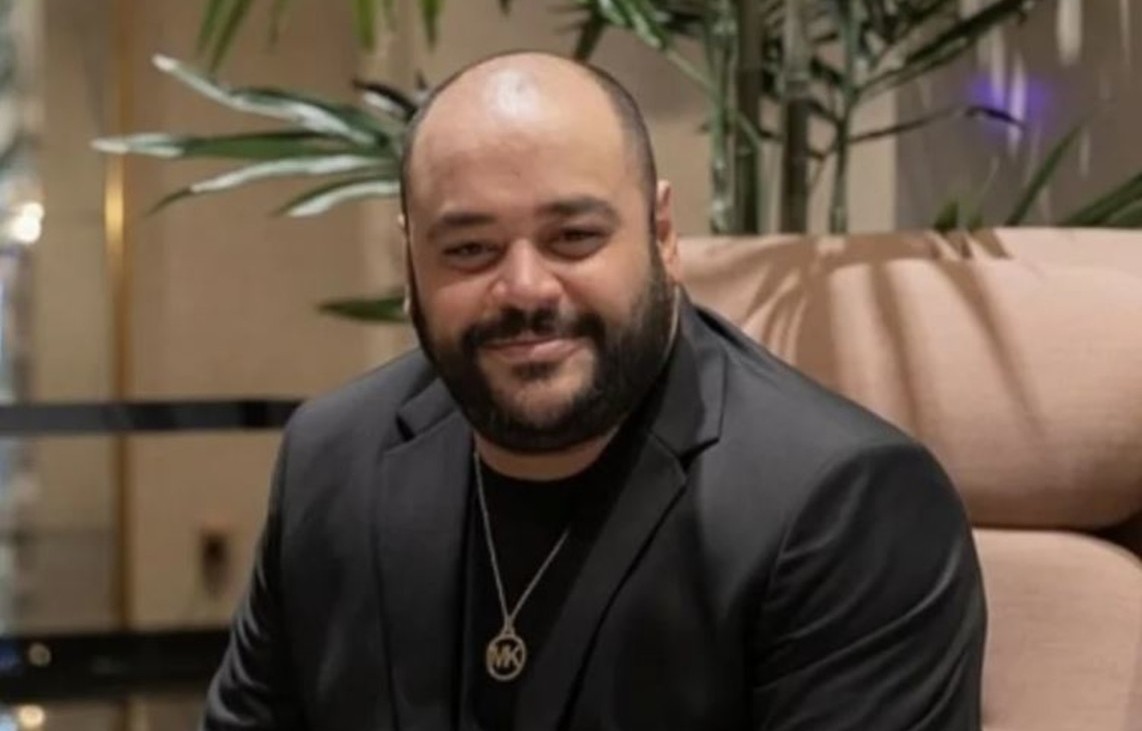 محمد ممدوح  يودع “حتة مني” وينتظر”من أيام الجيزة”  